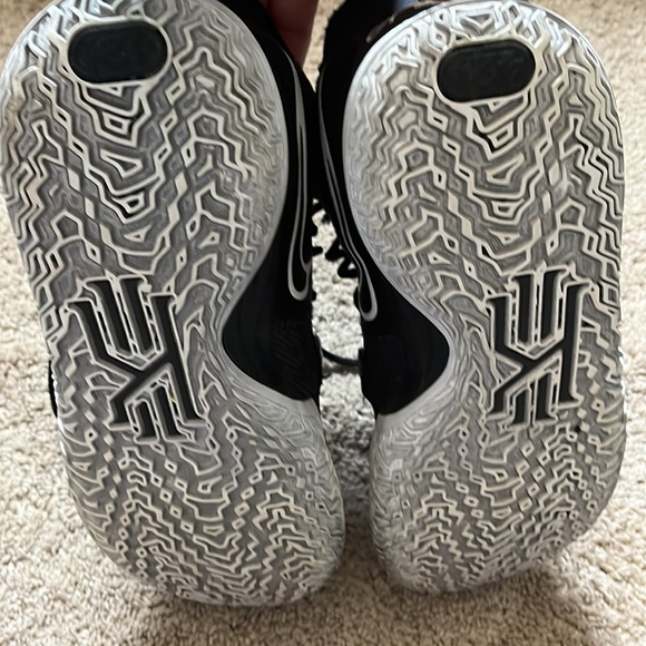 Kyrie 7 black white - Picture 4 of 4